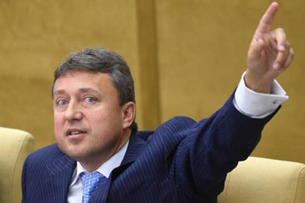 Депутат предложил заменить рубль другой валютой