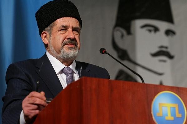 На крымскотатарском Курултае могут рассмотреть вопрос переизбрания главы Меджлиса
